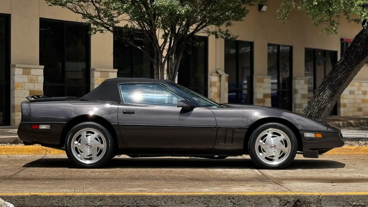 1989 Chevrolet Corvette C4 - Image 31 of 31