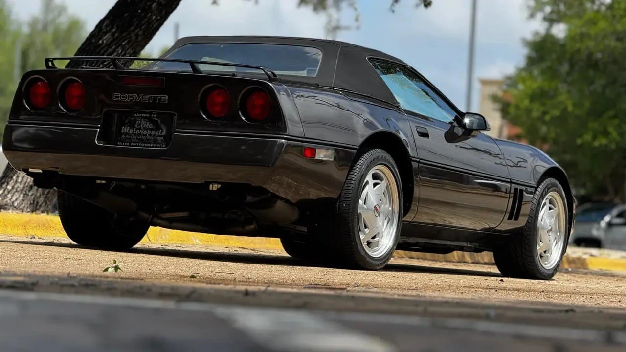 1989 Chevrolet Corvette C4 - Image 21 of 31