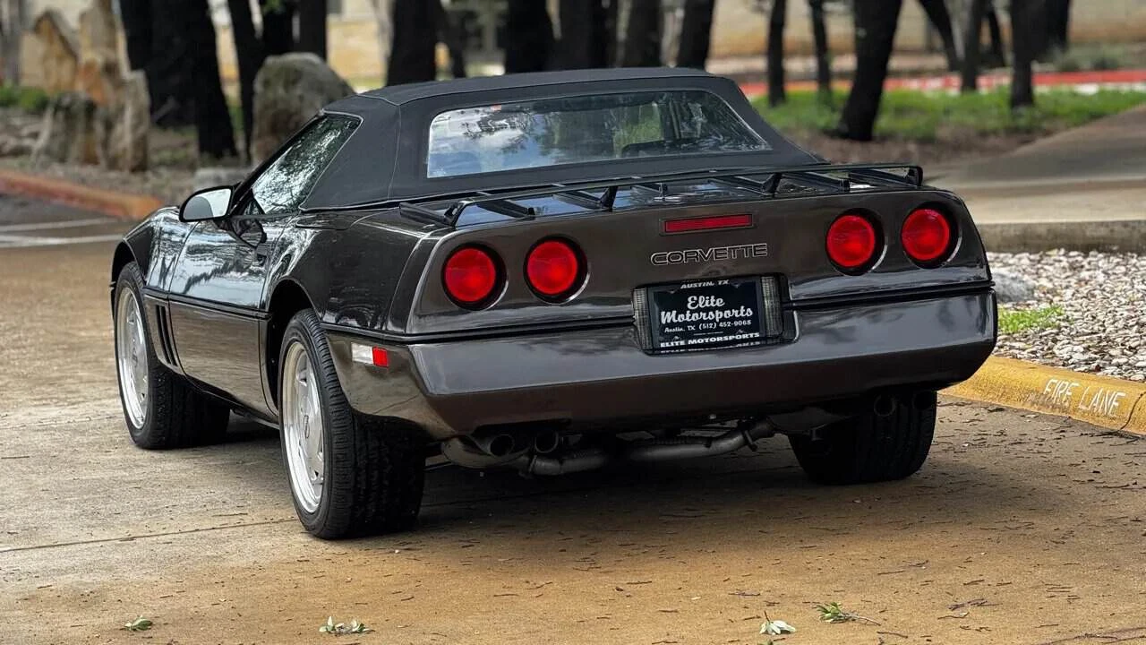 1989 Chevrolet Corvette C4 - Image 11 of 31