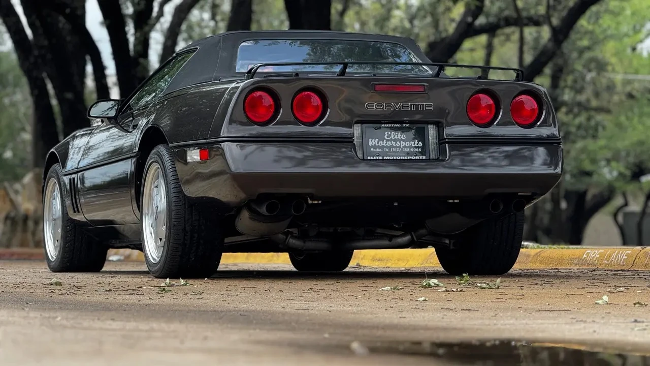 1989 Chevrolet Corvette C4 - Image 17 of 31