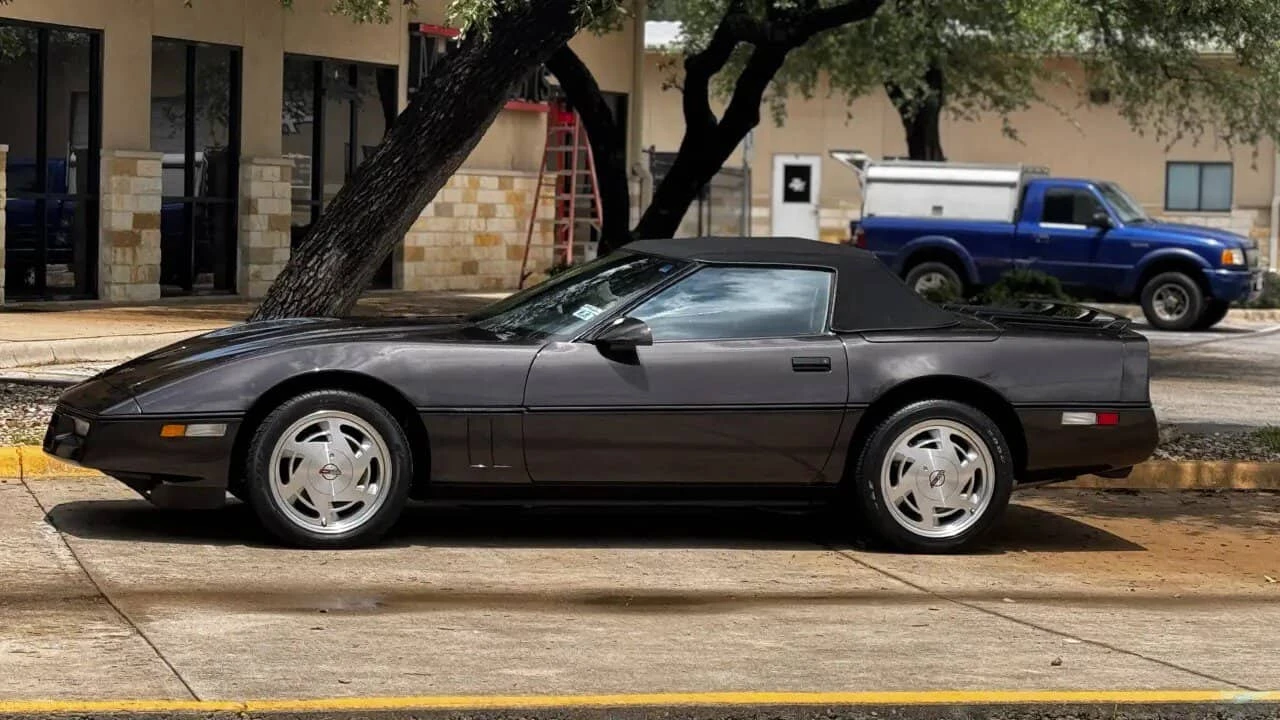 1989 Chevrolet Corvette C4 - Image 29 of 31