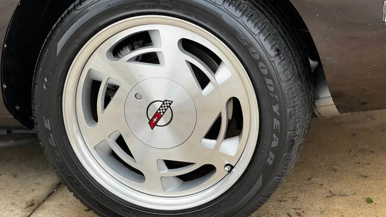 1989 Chevrolet Corvette C4 - Image 22 of 31
