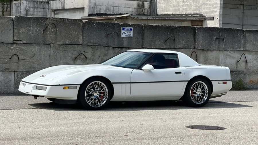 1989 Chevrolet Corvette C4 - Image 4 of 20