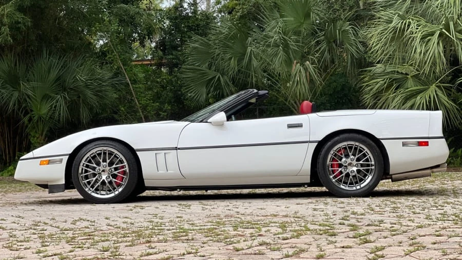 1989 Chevrolet Corvette C4 - Image 2 of 20