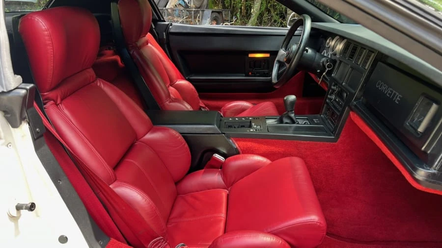1989 Chevrolet Corvette C4 - Image 11 of 20