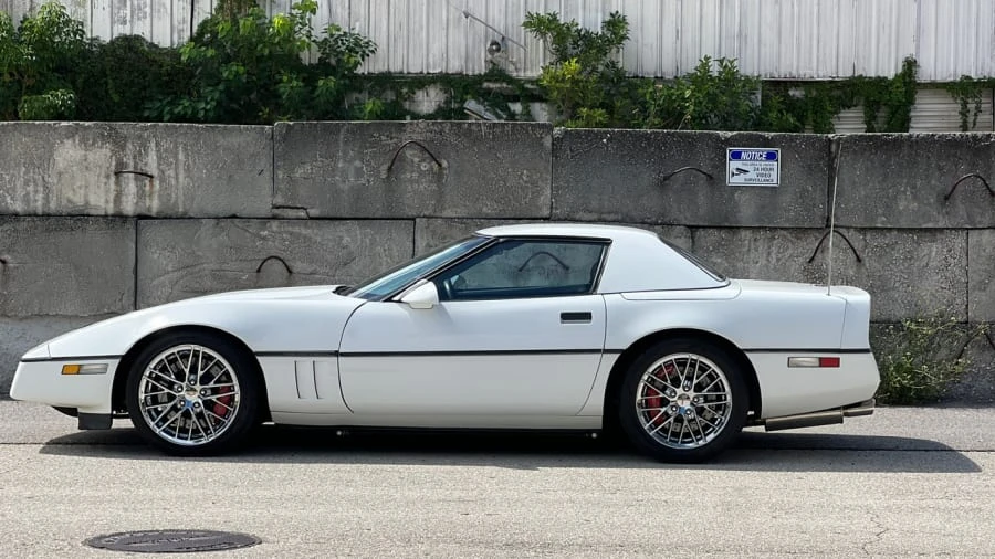 1989 Chevrolet Corvette C4 - Image 8 of 20