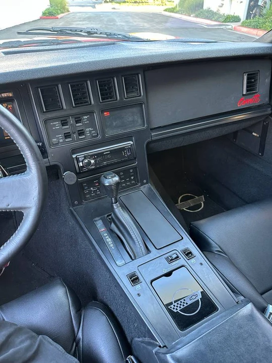 1989 Chevrolet Corvette C4 - Image 11 of 22