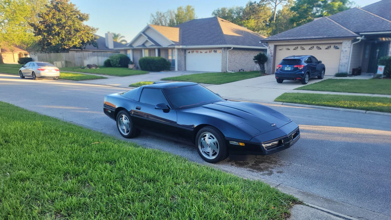 1989 Chevrolet Corvette C4 - Image 28 of 31