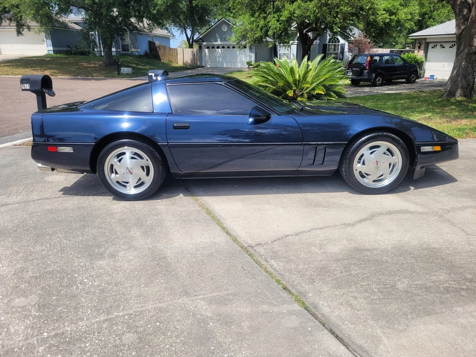 1989 Chevrolet Corvette C4 - Image 26 of 31
