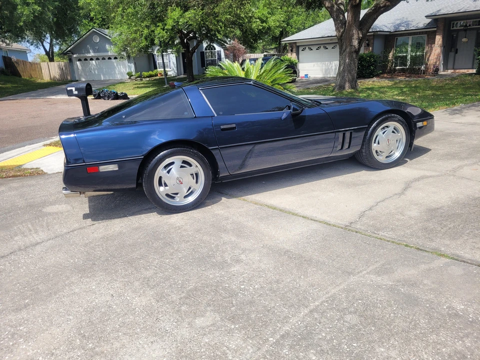 1989 Chevrolet Corvette C4 - Image 25 of 31