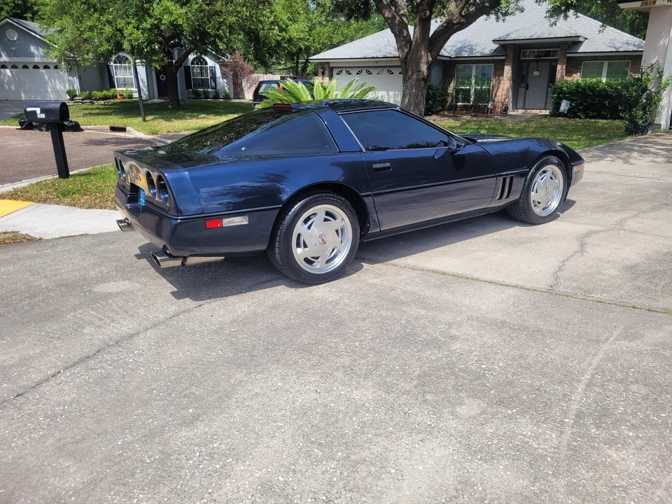 1989 Chevrolet Corvette C4 - Image 24 of 31