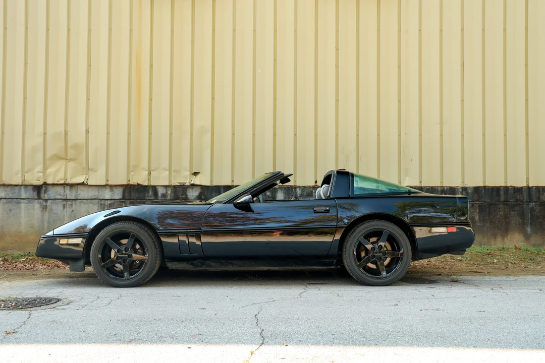 1989 Chevrolet Corvette C4 - Image 14 of 31