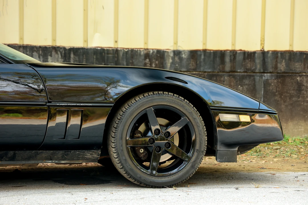 1989 Chevrolet Corvette C4 - Image 23 of 31