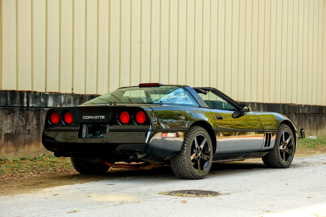 1989 Chevrolet Corvette C4 - Image 28 of 31