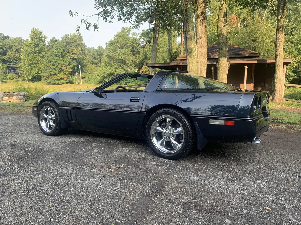 1989 Chevrolet Corvette C4 - Image 16 of 31