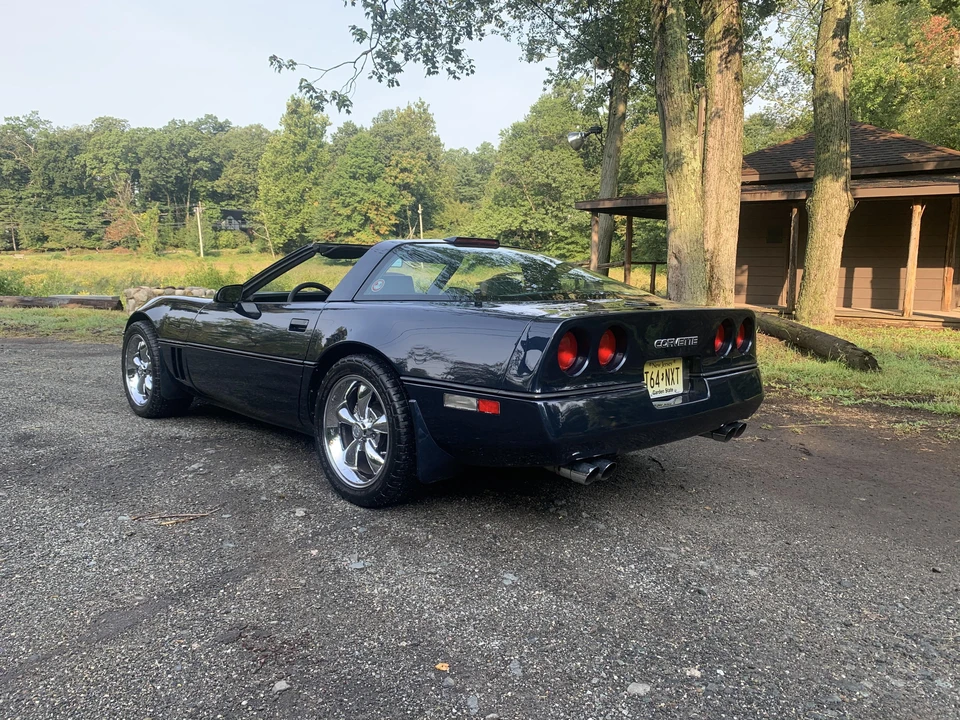 1989 Chevrolet Corvette C4 - Image 17 of 31