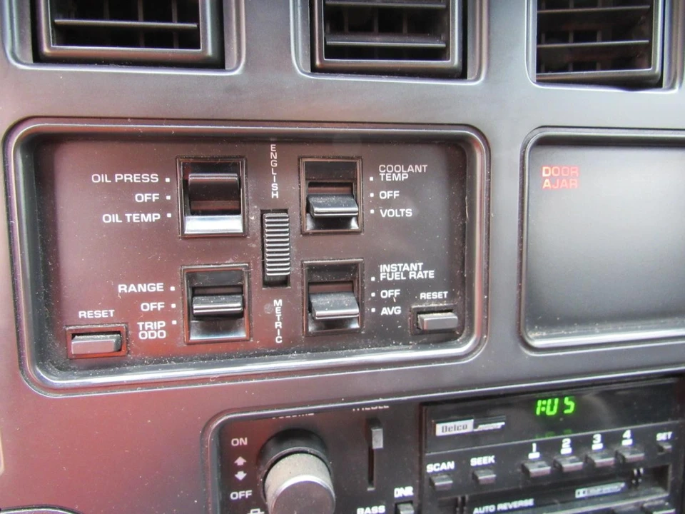1989 Chevrolet Corvette C4 - Image 26 of 31