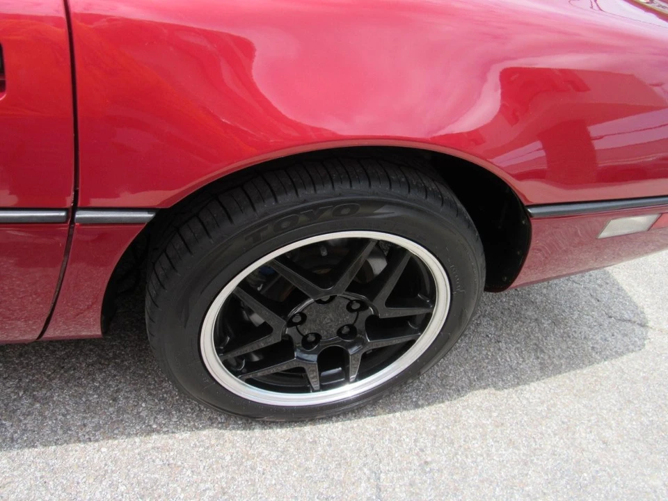1989 Chevrolet Corvette C4 - Image 14 of 31