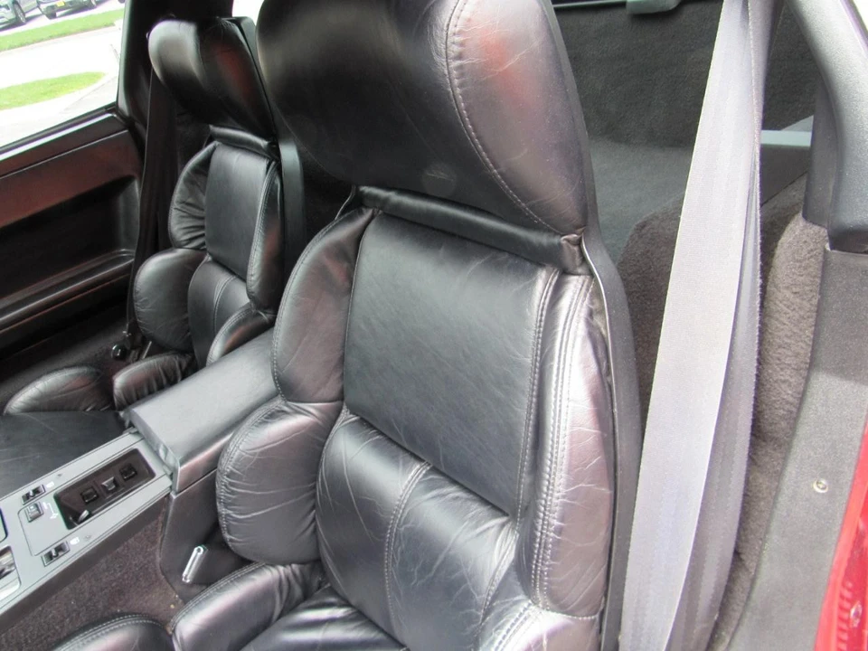1989 Chevrolet Corvette C4 - Image 19 of 31