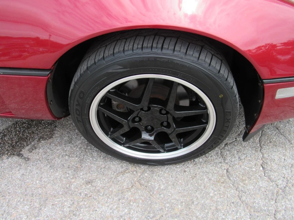 1989 Chevrolet Corvette C4 - Image 16 of 31
