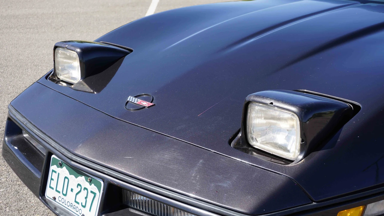1989 Chevrolet Corvette C4 - Image 8 of 31