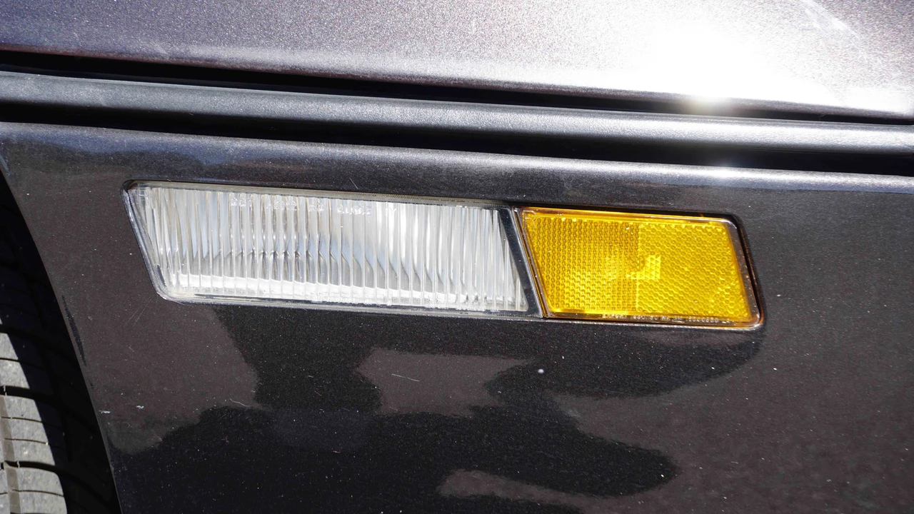 1989 Chevrolet Corvette C4 - Image 29 of 31