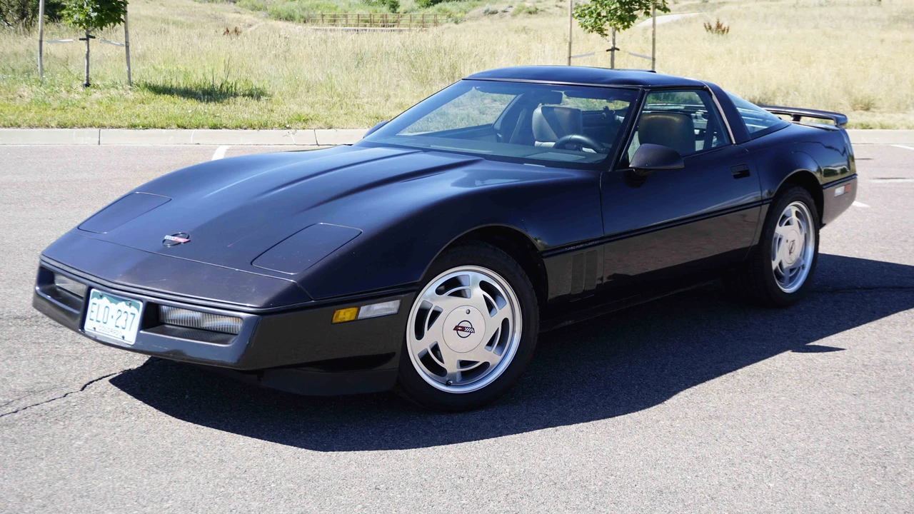 1989 Chevrolet Corvette C4 - Image 6 of 31