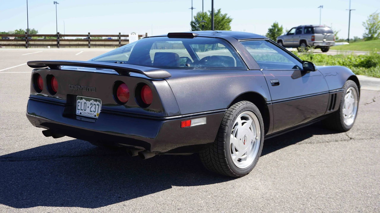 1989 Chevrolet Corvette C4 - Image 16 of 31