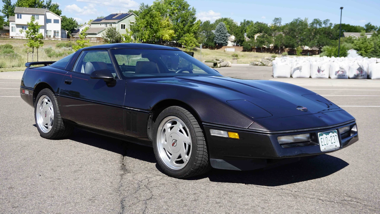 1989 Chevrolet Corvette C4 - Image 21 of 31
