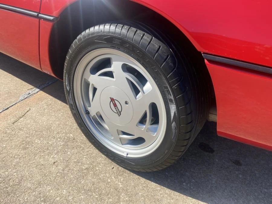 1989 Chevrolet Corvette C4 - Image 5 of 10