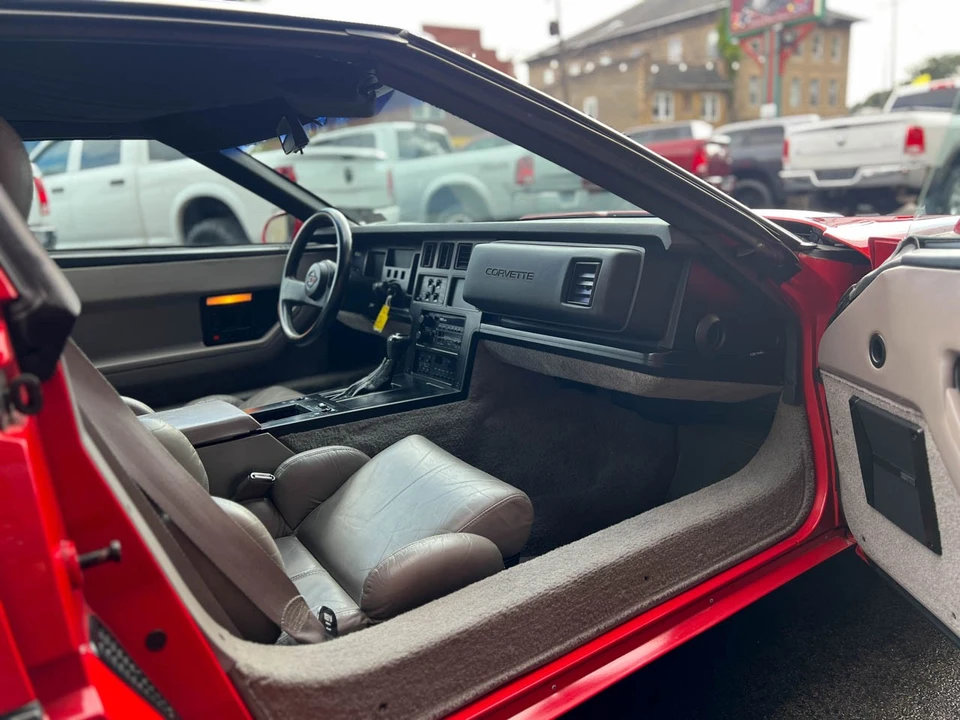 1989 Chevrolet Corvette C4 - Image 23 of 31