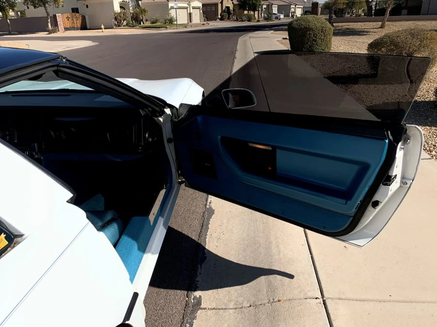 1989 Chevrolet Corvette C4 - Image 19 of 28