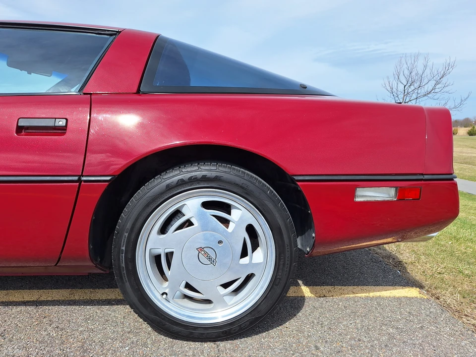 1989 Chevrolet Corvette C4 - Image 9 of 31
