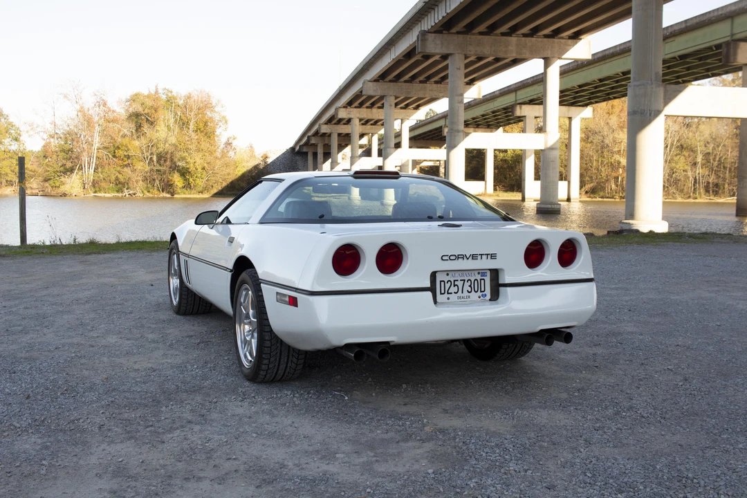 1989 Chevrolet Corvette C4 - Image 23 of 31