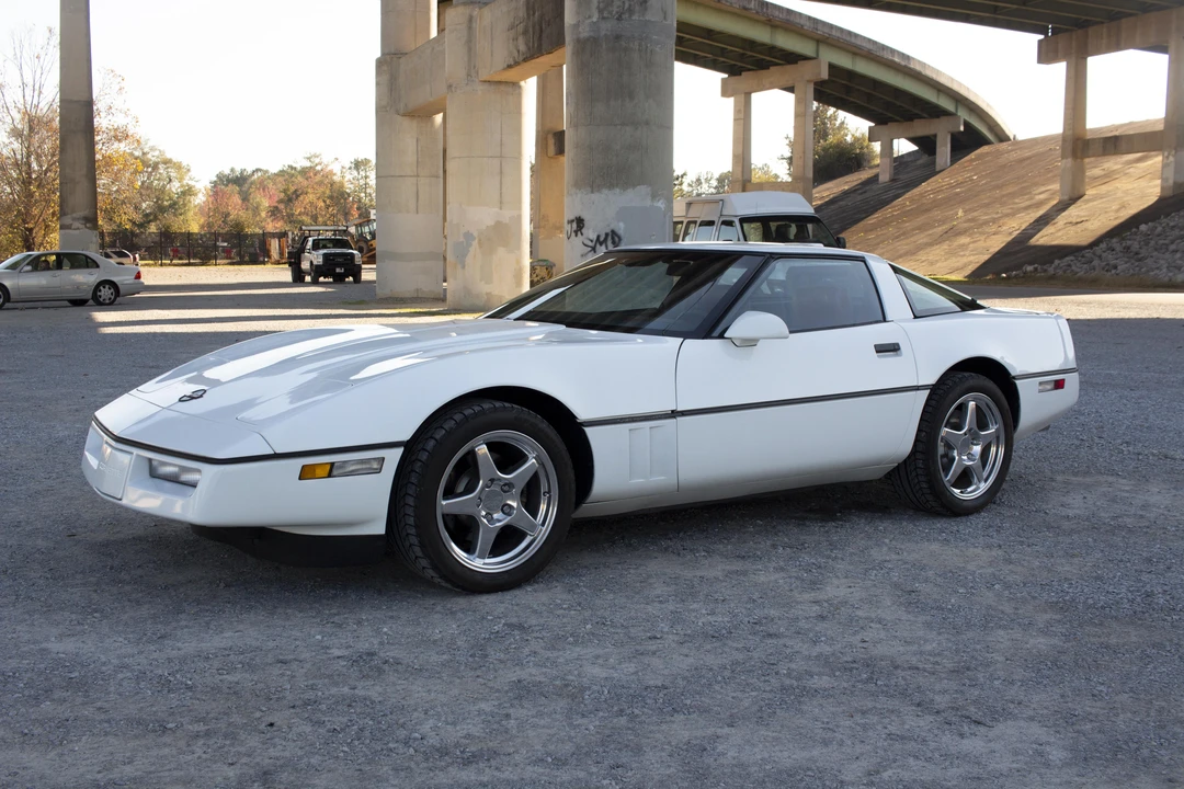 1989 Chevrolet Corvette C4 - Image 15 of 31