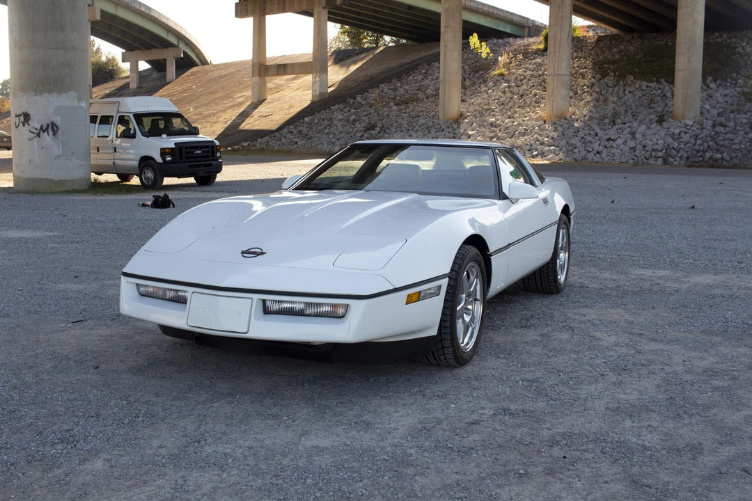 1989 Chevrolet Corvette C4 - Image 10 of 31