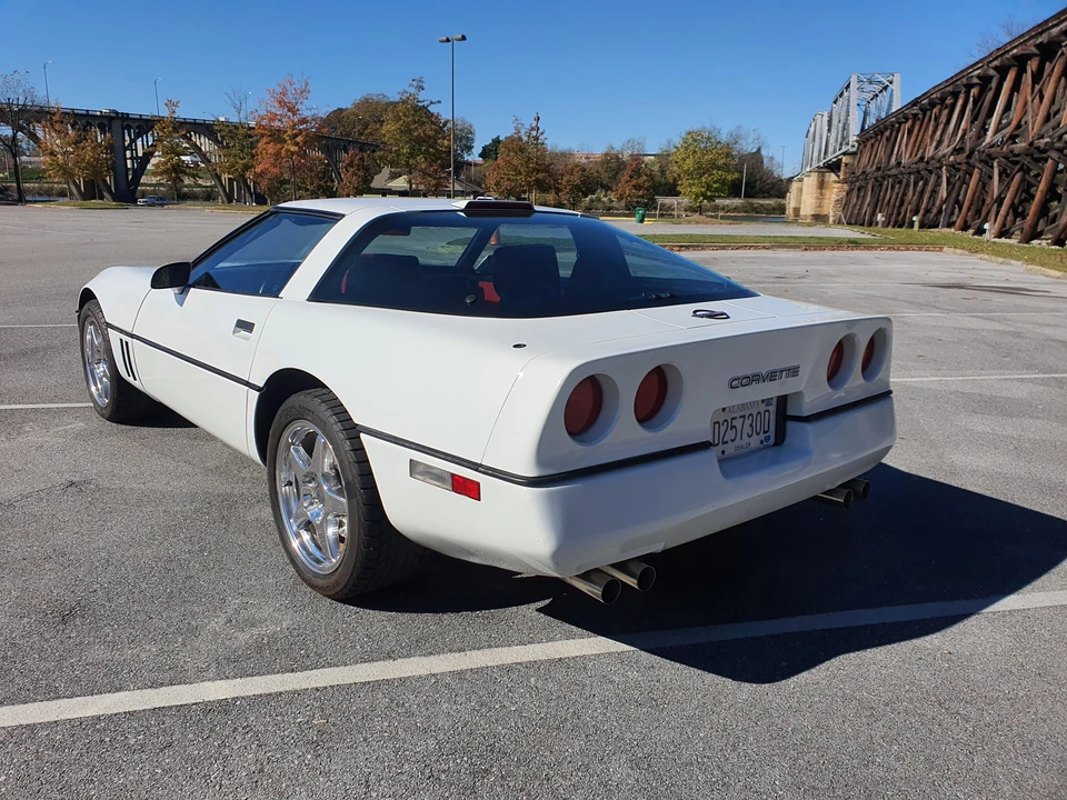 1989 Chevrolet Corvette C4 - Image 21 of 31