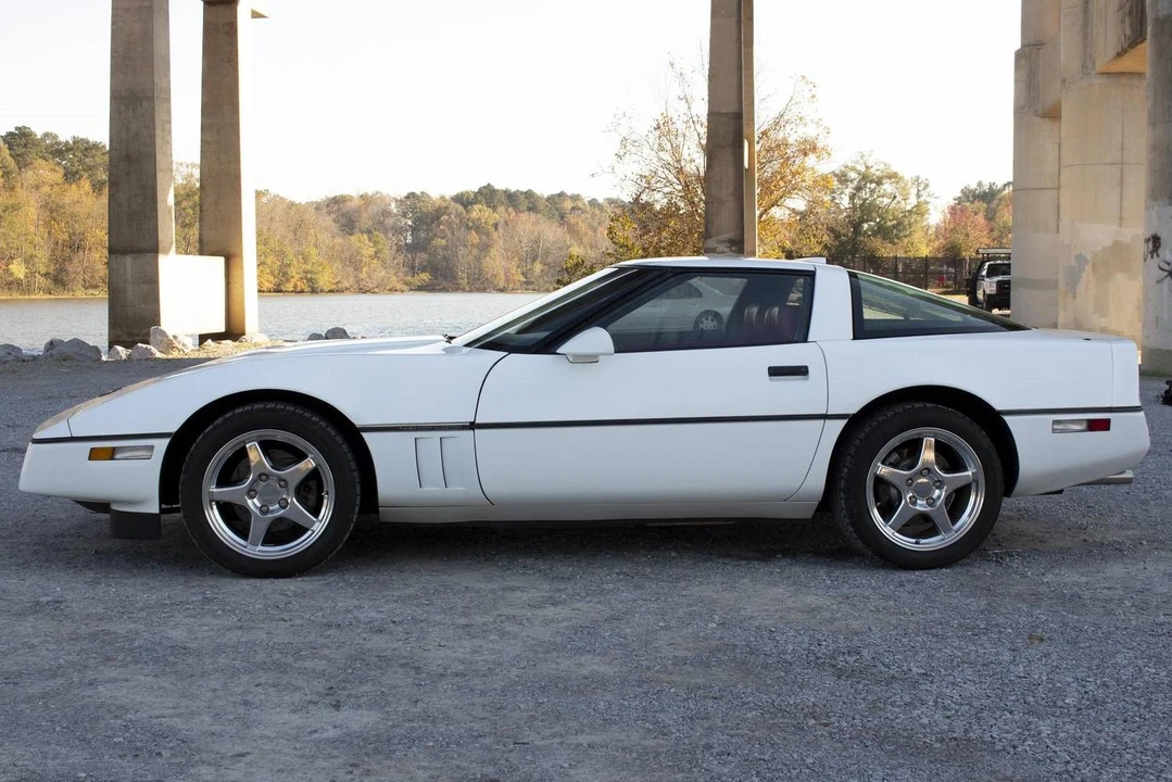 1989 Chevrolet Corvette C4 - Image 3 of 31