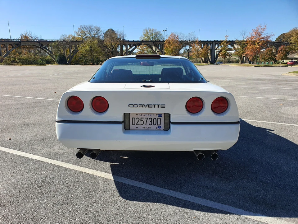 1989 Chevrolet Corvette C4 - Image 26 of 31
