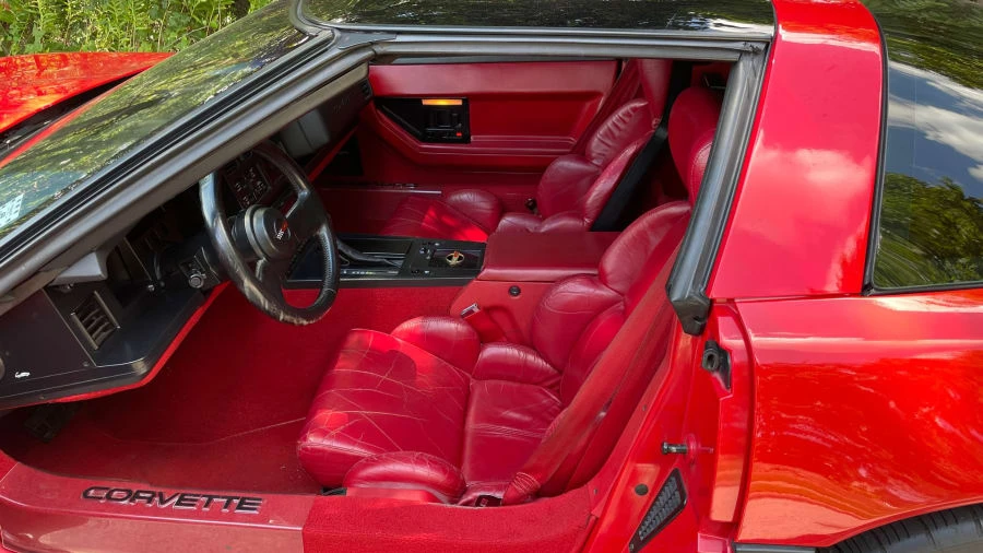 1989 Chevrolet Corvette C4 - Image 6 of 11