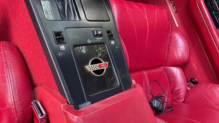 1989 Chevrolet Corvette C4 - Image 11 of 11