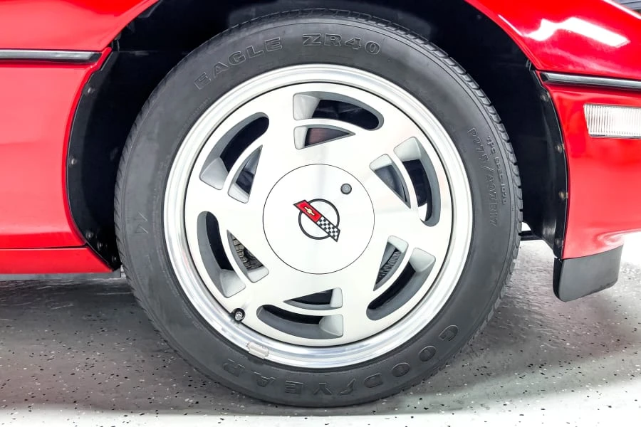 1989 Chevrolet Corvette C4 - Image 16 of 31