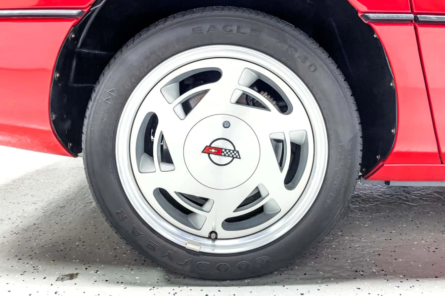 1989 Chevrolet Corvette C4 - Image 26 of 31