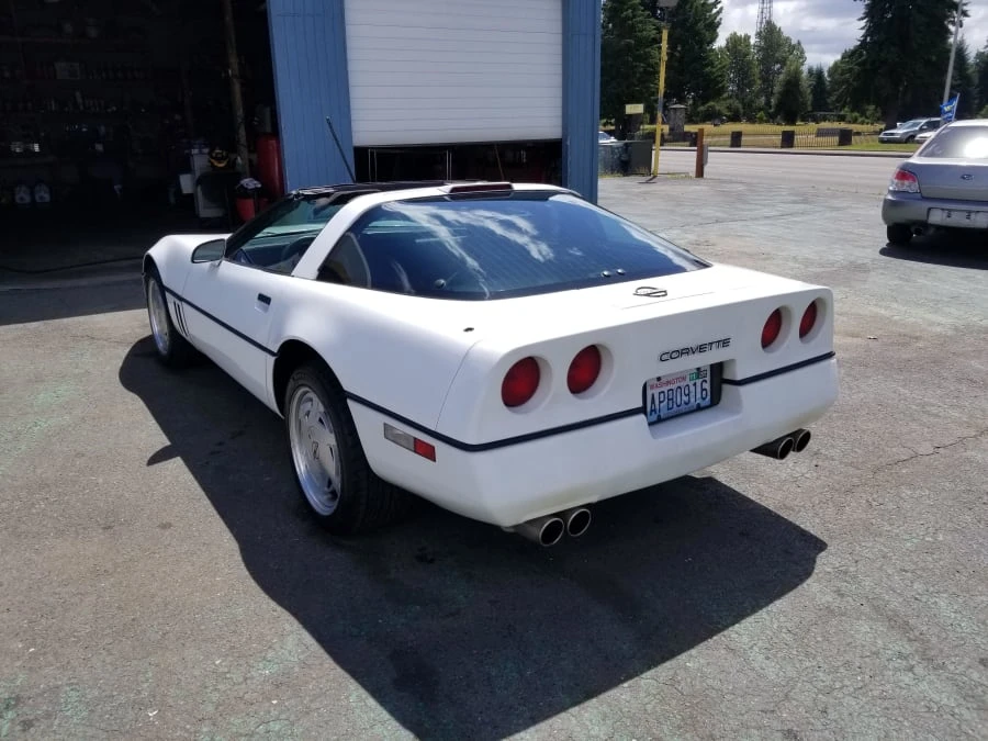 1989 Chevrolet Corvette C4 - Image 2 of 10