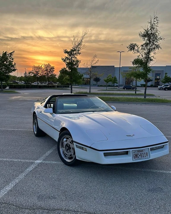 1989 Chevrolet Corvette C4 - Image 1 of 5