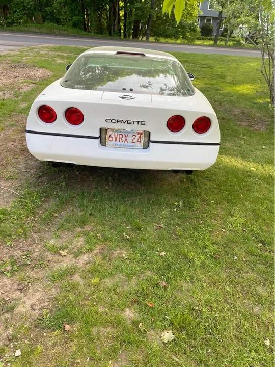 1989 Chevrolet Corvette C4 - Image 2 of 16