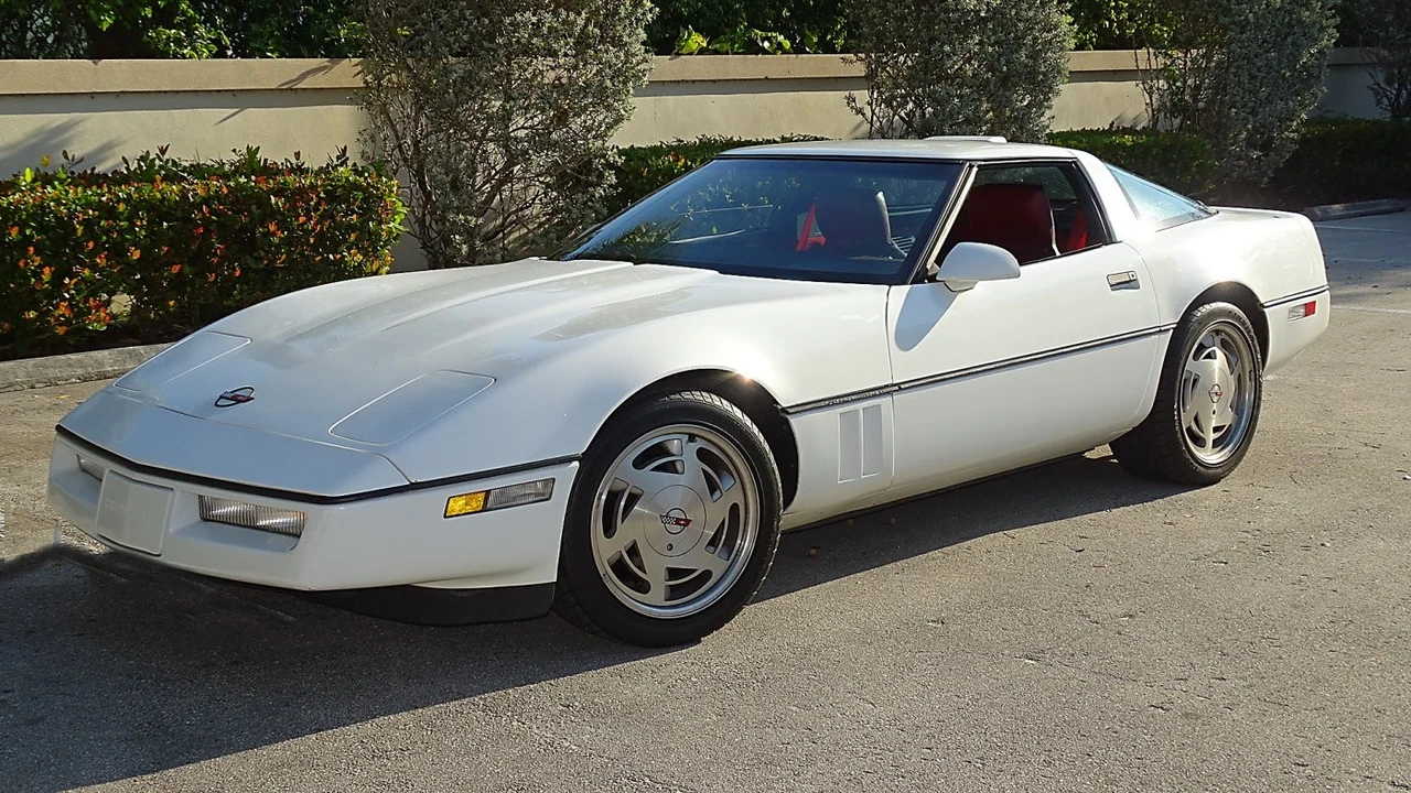 1989 Chevrolet Corvette C4 - Image 7 of 21