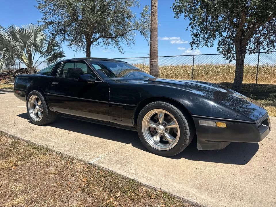 1989 Chevrolet Corvette C4 - Image 2 of 17