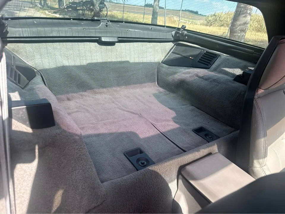 1989 Chevrolet Corvette C4 - Image 13 of 17
