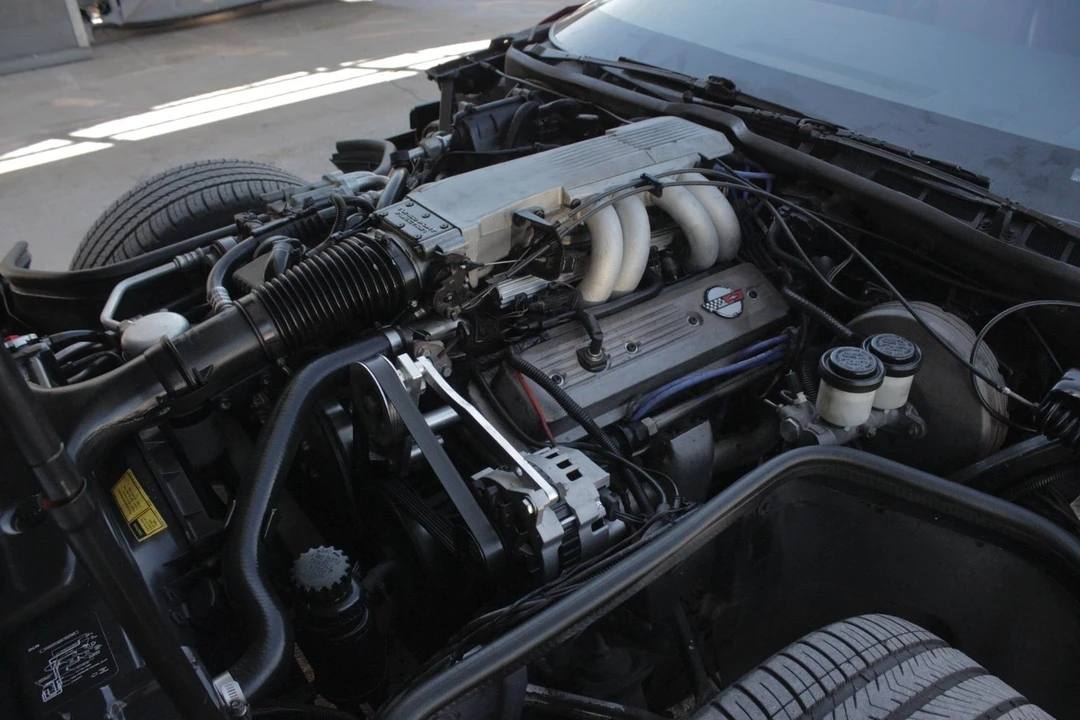 1989 Chevrolet Corvette C4 - Image 14 of 21
